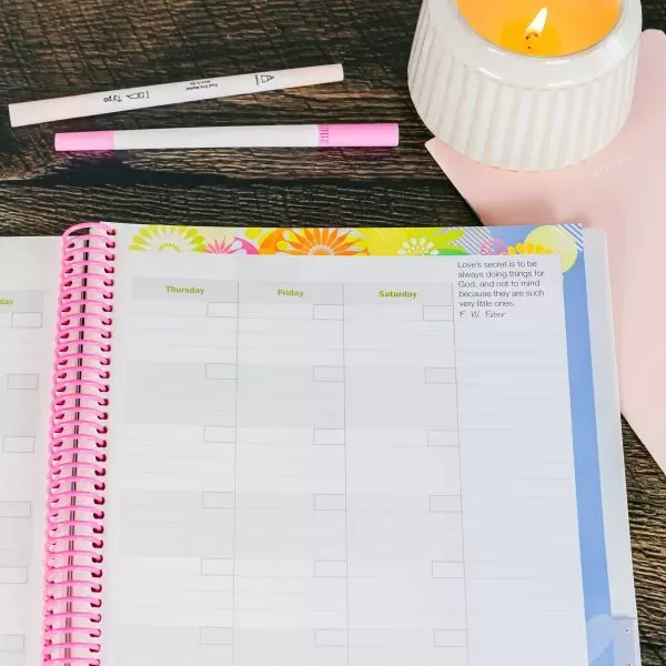 The-Ultimate-Homeschool-Planner-Pink-Inside-2.webp