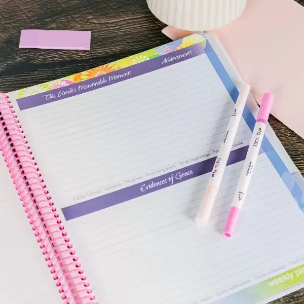 The-Ultimate-Homeschool-Planner-Pink-Inside-4.webp